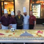 Il Pastry Chef Giovanni Mangione incanta ancora: mega torta a Torino per beneficenza