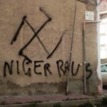 Scritte razziste sui muri di Favara: intervento di LiberArci