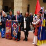 Agrigento, festa del Mandorlo in Fiore: scambio di doni tra il Prefetto e le delegazioni dei gruppi folk